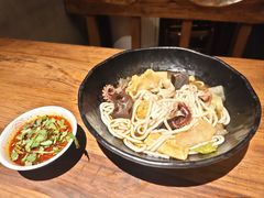 -万记麻辣烫国展总店