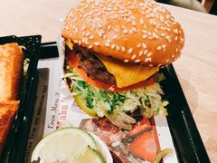 -The Habit Burger Grill 哈比特汉堡(复兴soho店)