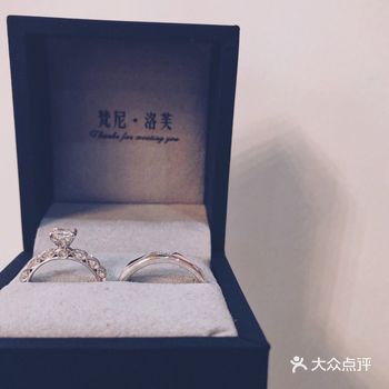 闪耀夺目的它让我也想结婚