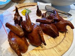 玲珑琥珀脆皮乳鸽-悦融·京鲁菜·露台花园(安定门店)