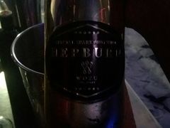 -简奥斯汀·赫本酒吧