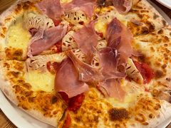 -城市大道红炉披萨烘焙坊