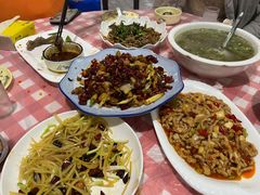 -洪霞餐馆