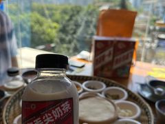 -包整·丝娃娃(一览甲秀楼风景店)