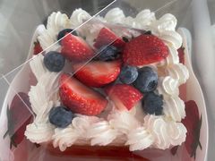 草莓蛋糕-BONBON BAKERY