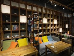 -雨舍咖啡(汉神购物广场咖啡街区店)