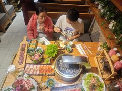 -红沃烤肉(家乐福2部店)