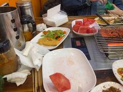 -哈尔滨小酒馆·鲜肉现穿自助烧烤(康新花园店)