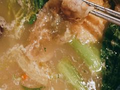 -釜御山海鲜烤肉火锅自助(新城市中心店)