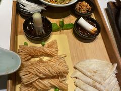 豪华五星卷饼-卯时·龙光雅宴·精致锡帮菜(惠山古镇店)
