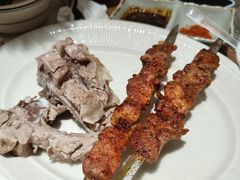 新疆烤羊肉串-贯贯吉·清真餐厅(浙江中路店)