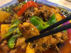 特色的大盘鸡-维吾尔餐厅(宜山路店)