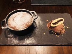 巧克力熔岩蛋糕-恰餐厅及酒吧 CHAR Bar & Grill (北京丽都皇冠假日店)