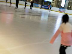 -冰堡国际溜冰场(观澜湖新城MHMALL店)