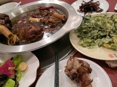 -聚首堂·特色小吃·肘子(什刹海德胜门店)