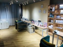 -涂tu指甲日式美甲美睫店