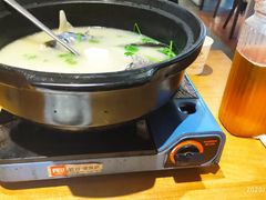千岛湖鱼头浓汤-魁鱼馆·千岛湖金陵山水啤酒温泉酒店