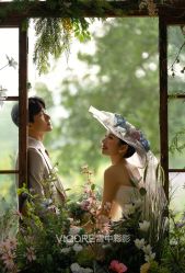 -雪中彩影婚纱摄影·微光艺术中心