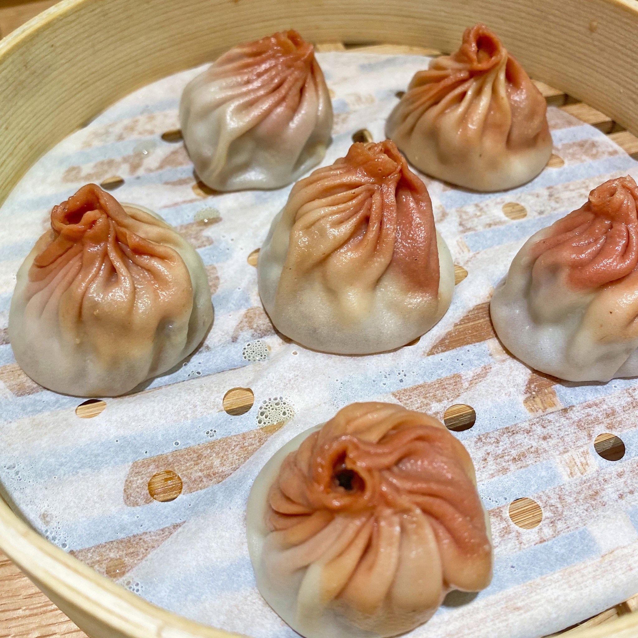 「东坡肉肉小笼包(杭城首发)」皮薄馅大