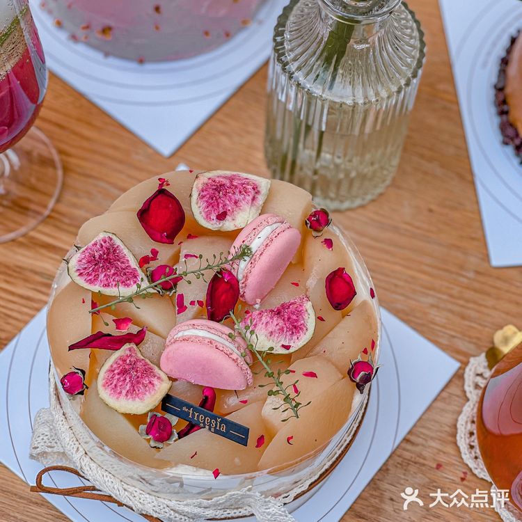大连首家小苍兰洋菓子蛋糕店‼️真是天花板[流泪]