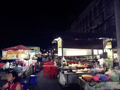 -芒果糯米饭摊子