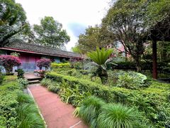 -峨眉山报国寺
