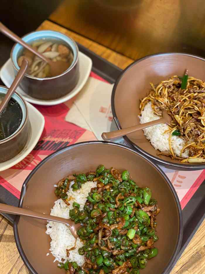 德天顺盖码饭(伍家岭店)-"去那边玩饿了,去坐地铁的路上看到街边这家.