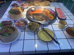 -两个庆火锅公司(昌平府学路店)