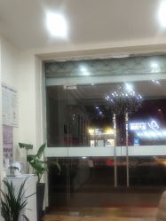 -苗方清颜专业祛痘·皮肤管理