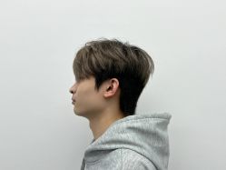 -一家只做男发烫染的店