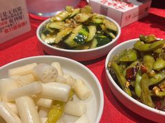 -龙巢盱眙龙虾·牛蛙·烧烤宵夜(八卦岭店)