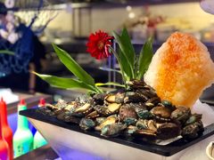 基围虾鲍鱼-鸿腾国际大酒店-海鲜姿造海鲜烤肉自助餐