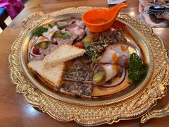 -米德维奇俄式西餐厅(西六道街店)