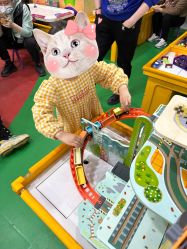 -菠萝树益智玩具体验馆(欧亚卖场店)