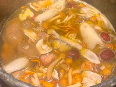 -芸山季·云南山珍菌火锅(人民广场来福士店)