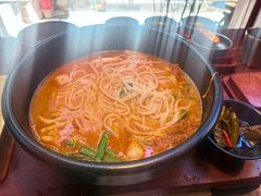 -银米·云南传统过桥米线(双廊黑金冠店)