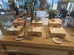 -大中华希尔顿酒店-念自助餐·嗨啤·小龙虾