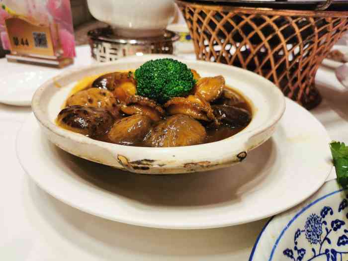 南园酒家(前进路店)-"南园酒家是广州有名的园林式酒家之一,进入.