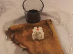 法式班戟配巧克力汁-火车头法国西餐厅