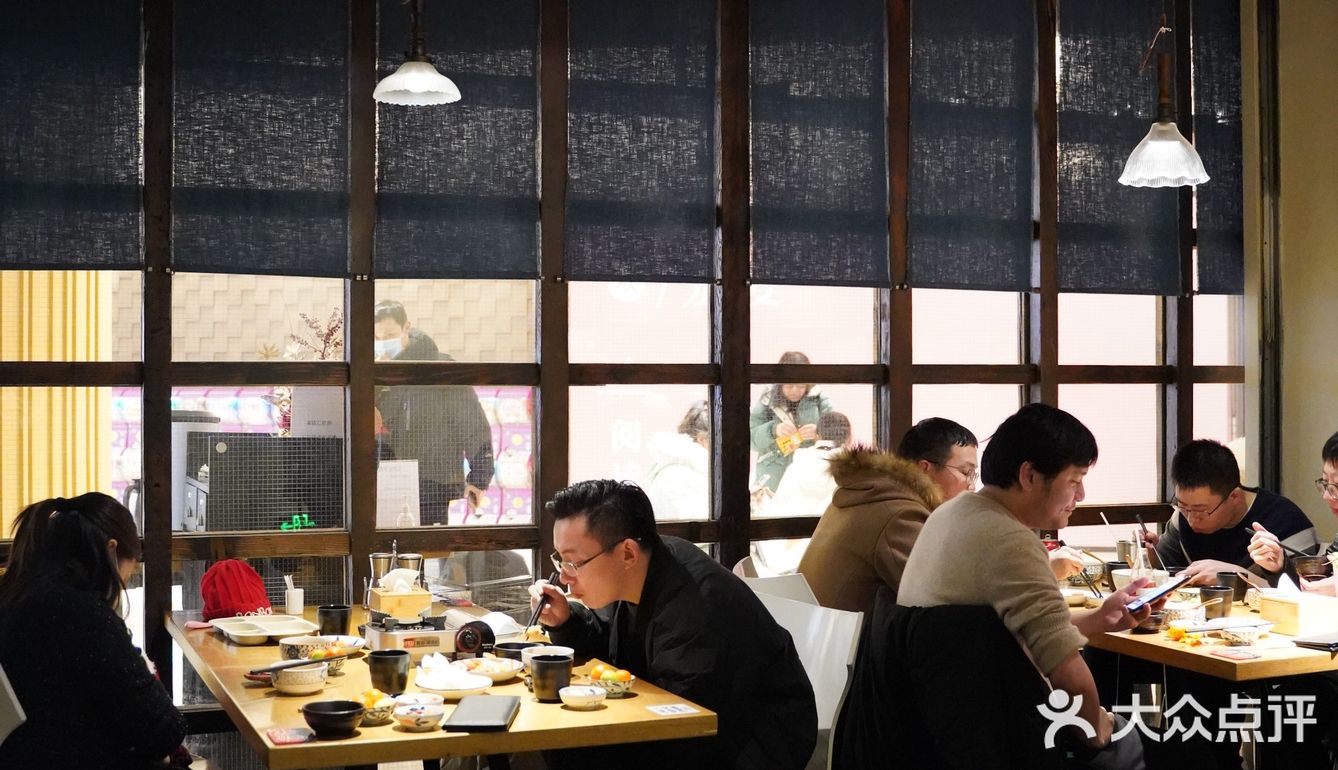 过年也要来吃一口他家的牛排丼饭！