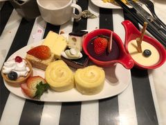 榴莲拿破仑酥-万达文华酒店·48F云端窗景美食汇自助餐厅