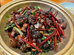 -老滇山寨•云南特色菜•地方菜•民族风情歌舞表演(金碧店)