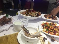 -赶海部落海鲜城(海阳路店)