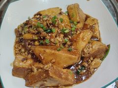 鸡皮果豆腐-老崇左特色风味食馆