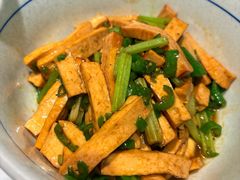 -费大厨辣椒炒肉(高铁吾悦广场店)