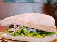 德式猪肘配夏巴塔-魏斯理汉堡(西安沣东吾悦店)