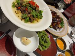 -泓0871臻选云南菜·味庄