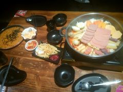 -辛明堂洞韩式芝士年糕火锅(万达店)