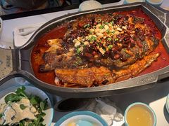 -江边城外烤全鱼(世茂广场店)