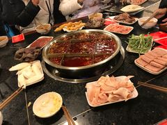 -邓莽子老火锅(中兴路总店)